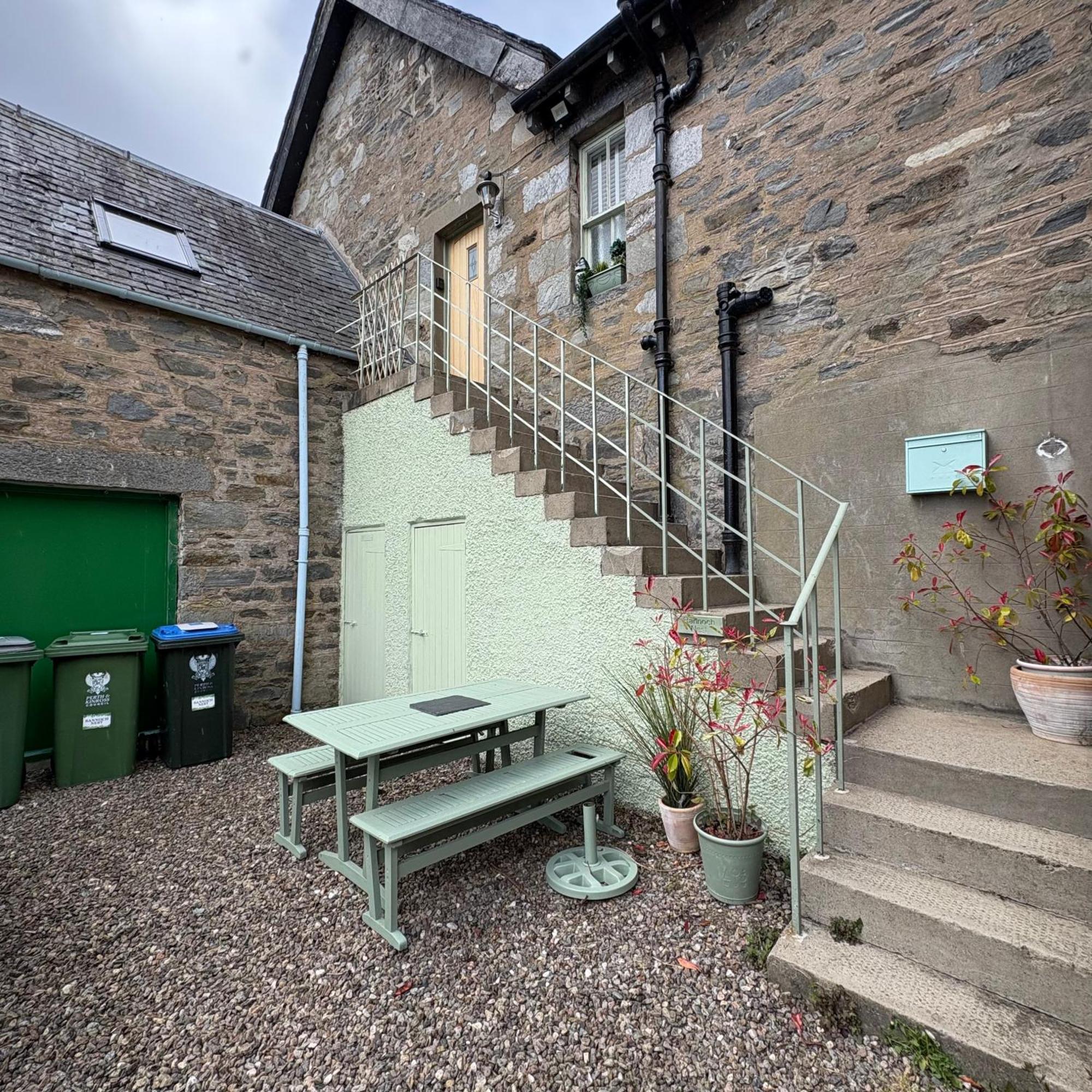 The Rannoch Nest, Kinloch Rannoch Exterior foto